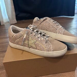 Vintage Havana Sparkle Sneakers - Size 9